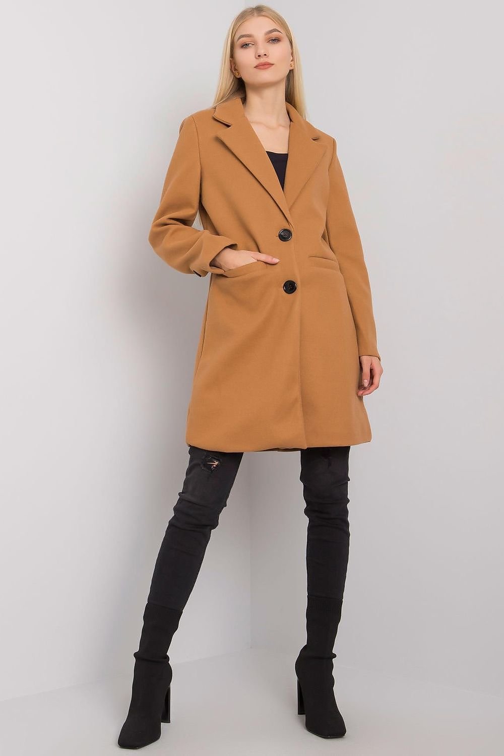 Coat model 202313